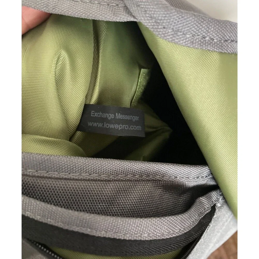 Lowepro exchange messenger